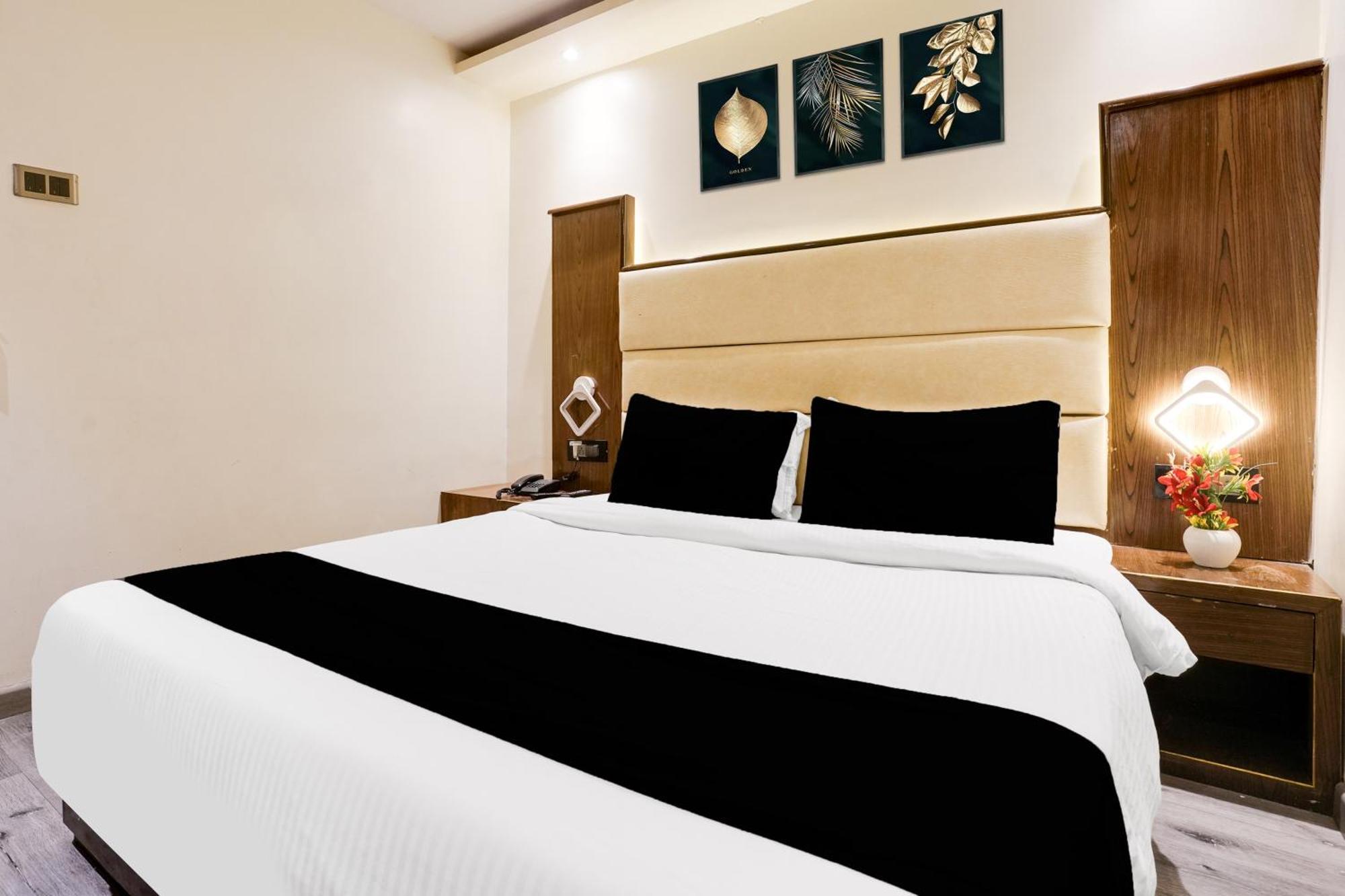 Super Collection O Andheri Near Western Express Highway مومباي المظهر الخارجي الصورة